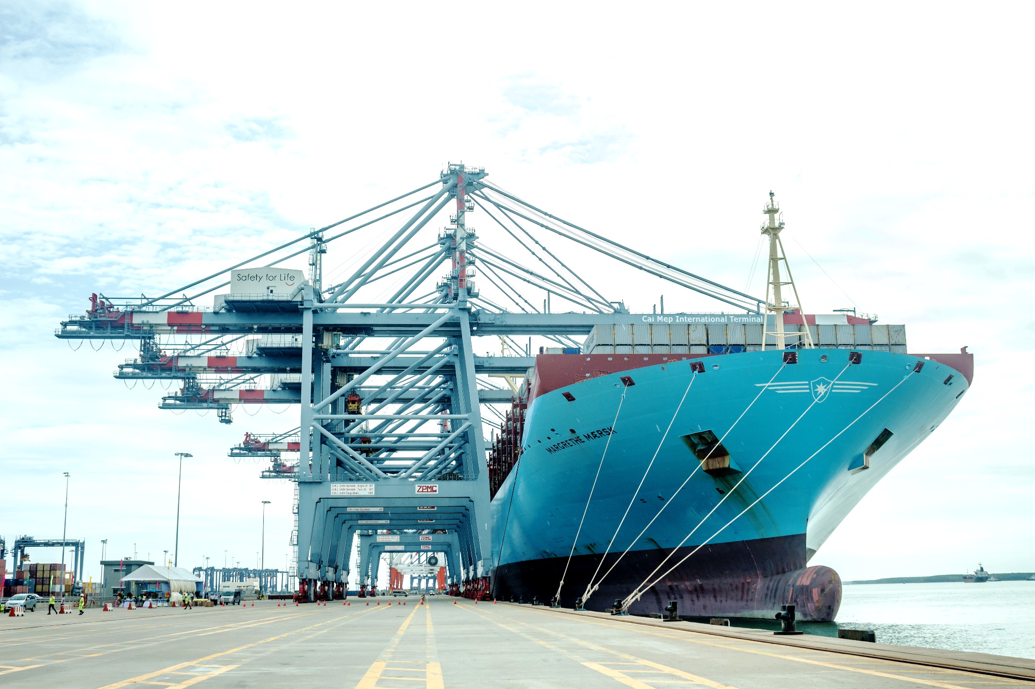 Margrethe Maersk - The first 18,000TEU vessel calling to Vietnam - 20th Feb 2017
